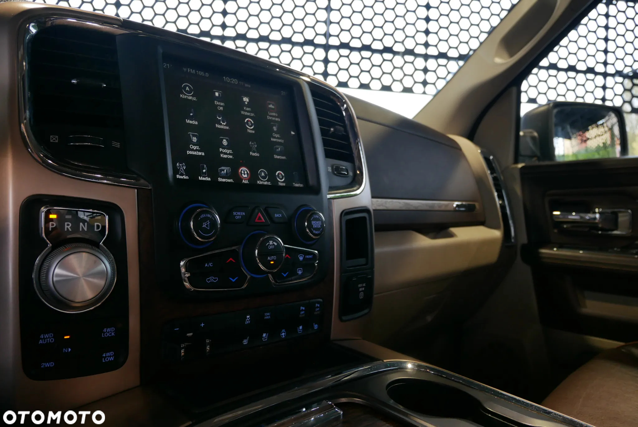 RAM 1500 5.7 Crew Cab Longhorn - 25