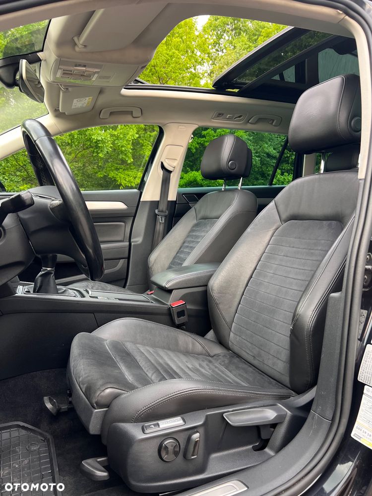 Volkswagen Passat 2.0 TDI (BlueMotion Technology) Trendline - 14
