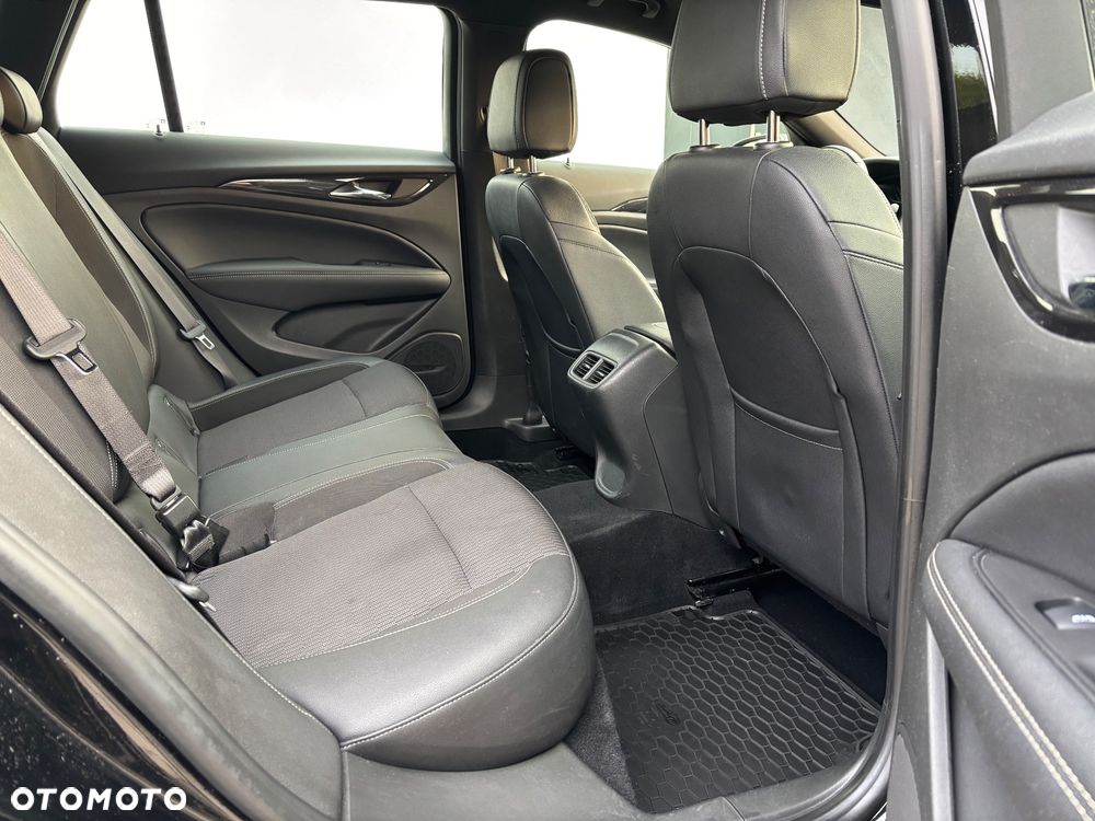 Opel Insignia 2.0 CDTI Business Elegance S&S - 33