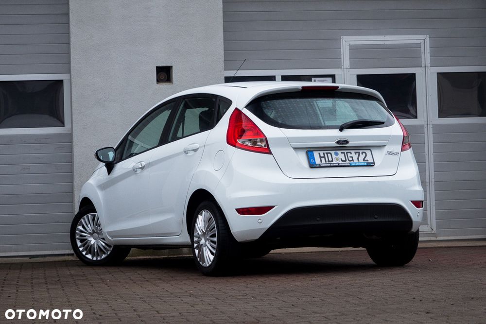 Ford Fiesta 1.4 Trend - 9