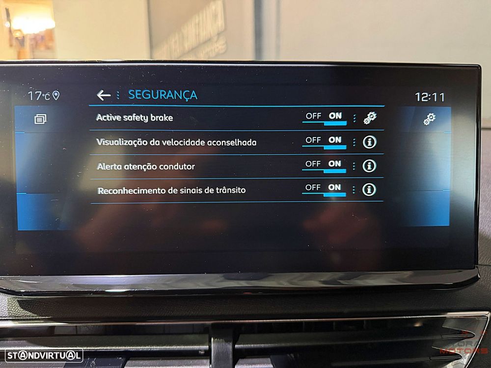 Peugeot 3008 1.2 PureTech Allure EAT8 - 32