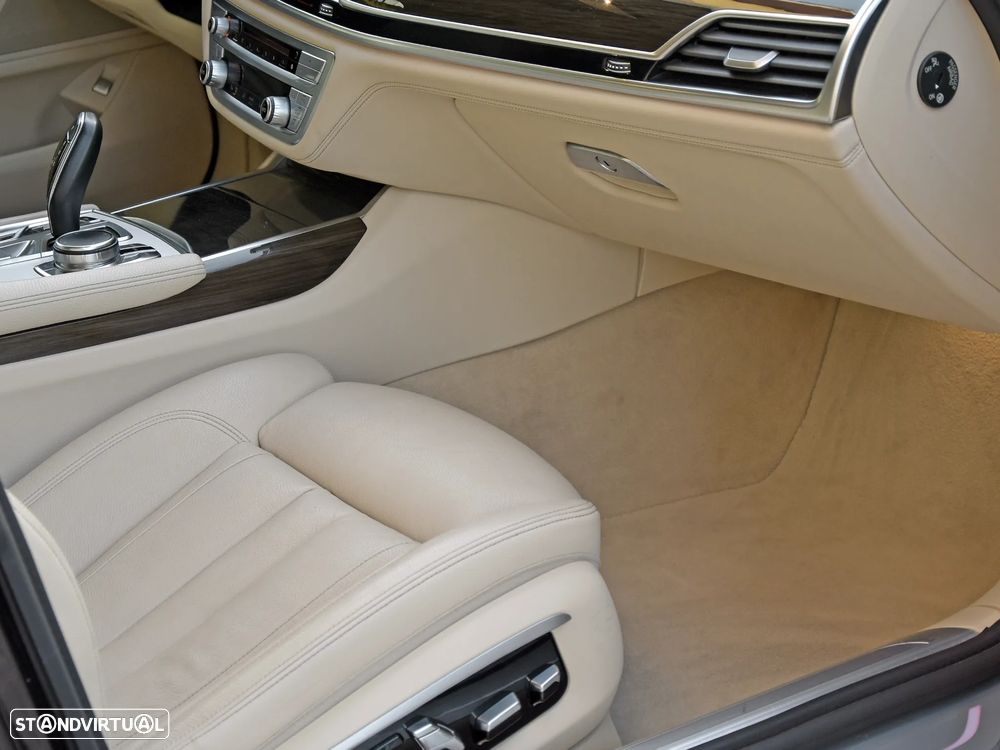 BMW 730 d - 25