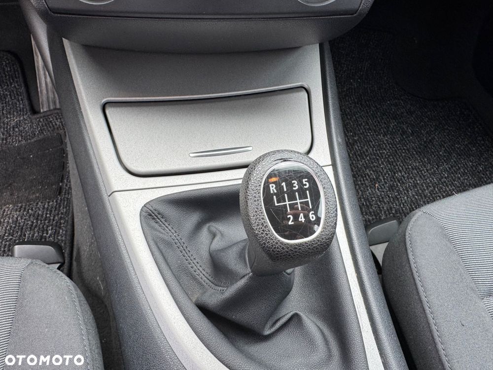 BMW Seria 1 - 19