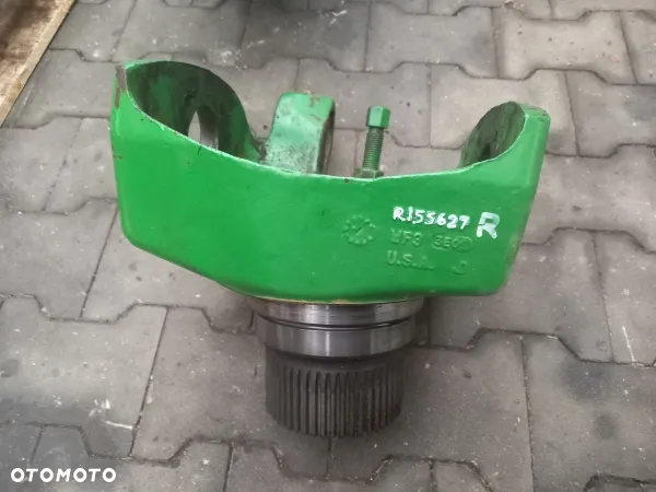 Elementy przedniej osi sztywnej John Deere 7720 - 8