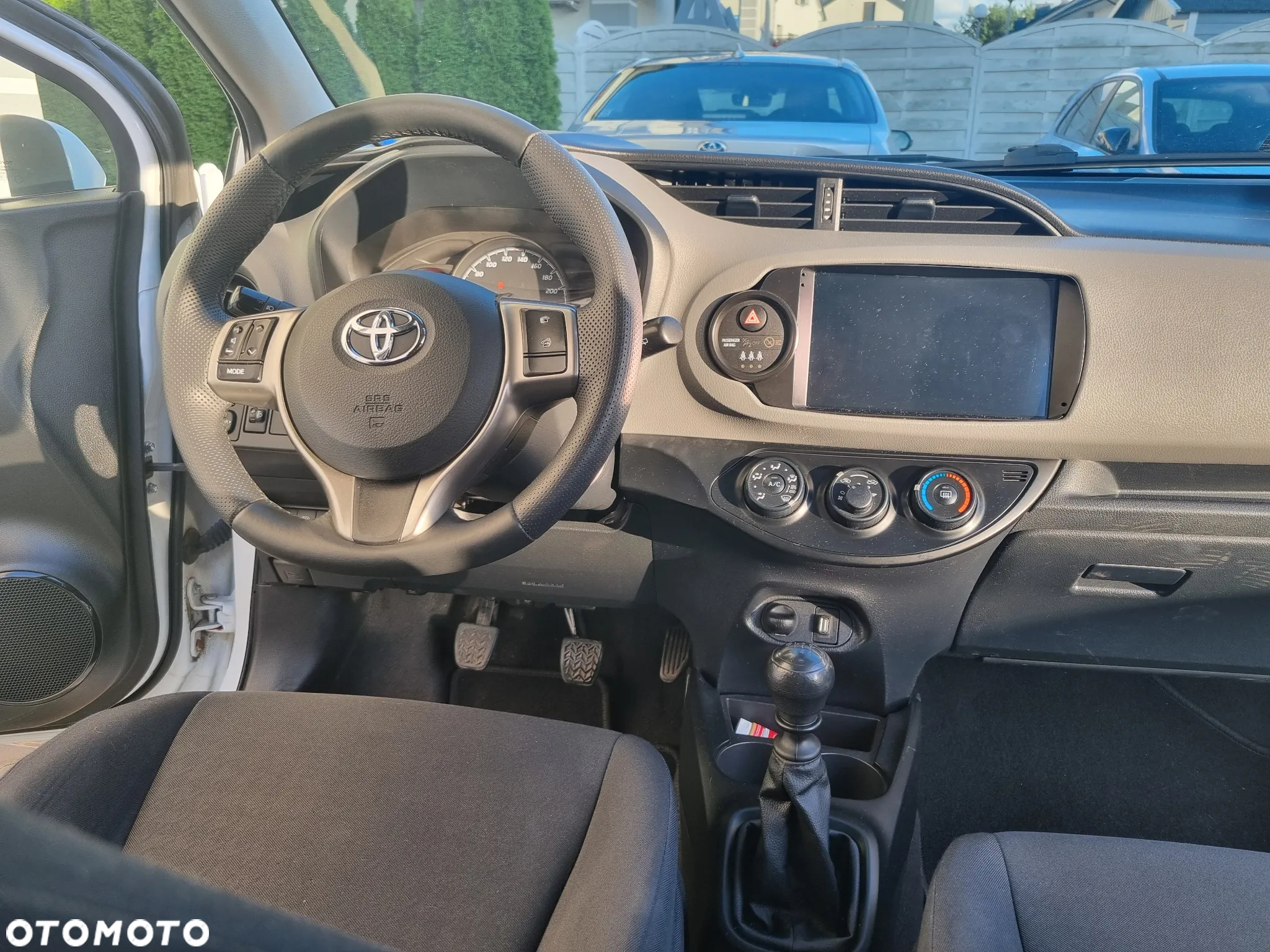 Toyota Yaris 1.5 Active - 9