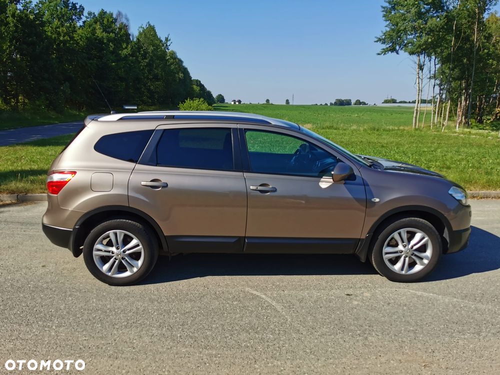 Nissan Qashqai+2 2.0 4x4 Tekna CVT - 2