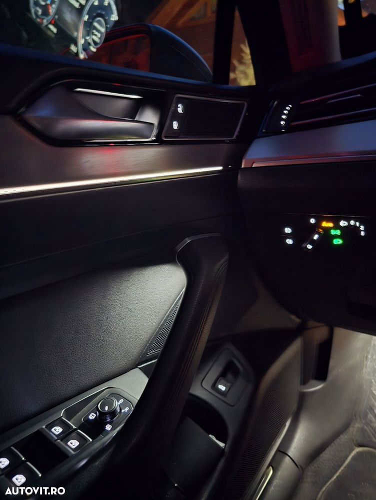 Volkswagen Passat - 12