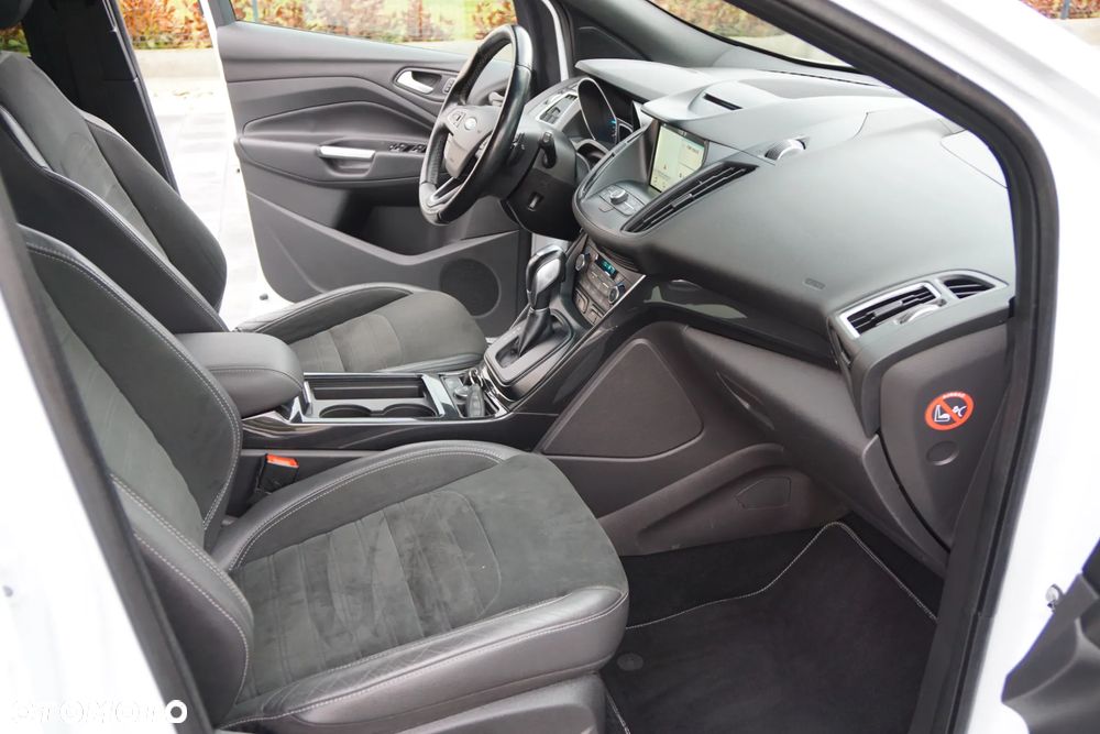 Ford Kuga 2.0 TDCi AWD ST-Line - 25