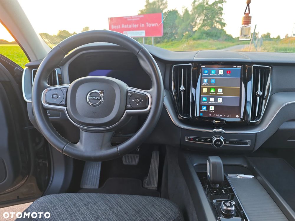 Volvo XC 60 B4 D Geartronic Momentum Pro - 19