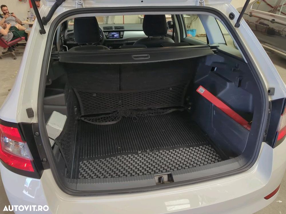 Skoda Fabia 1.0 TSI Active - 6