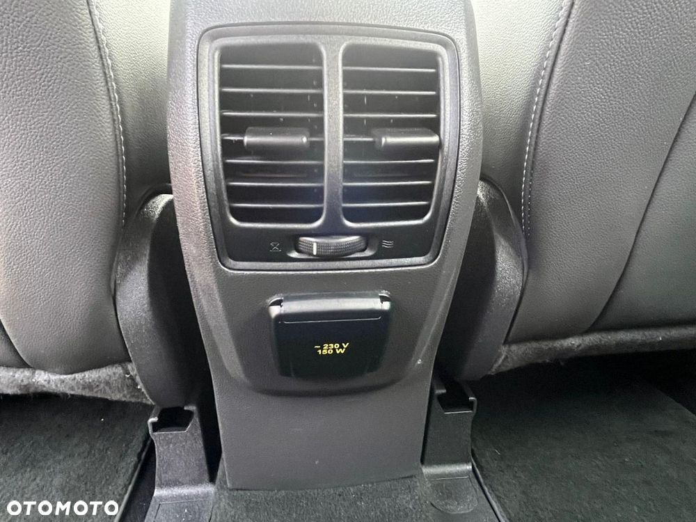 Ford Kuga 1.6 EcoBoost 2x4 Titanium - 17
