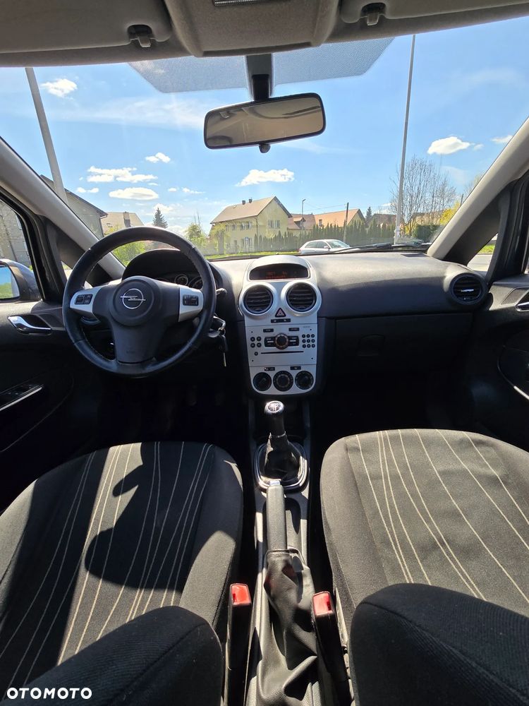 Opel Corsa - 15