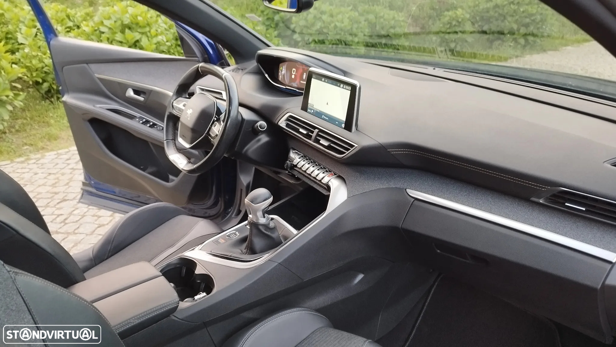 Peugeot 3008 1.5 BlueHDi GT Line J19 - 17