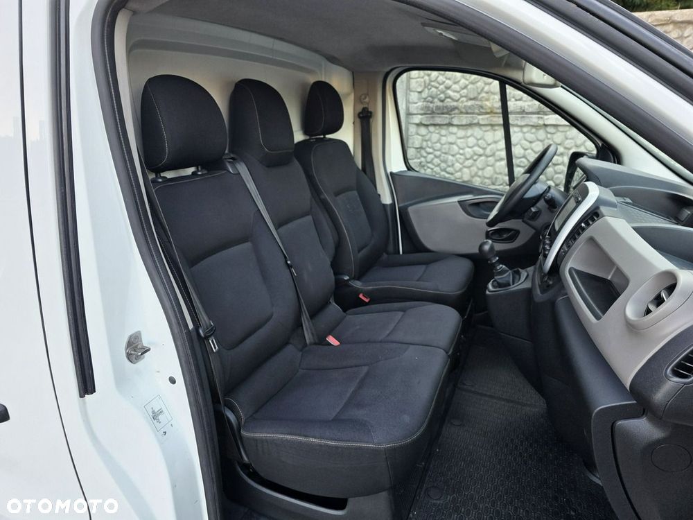 Renault Trafic - 18