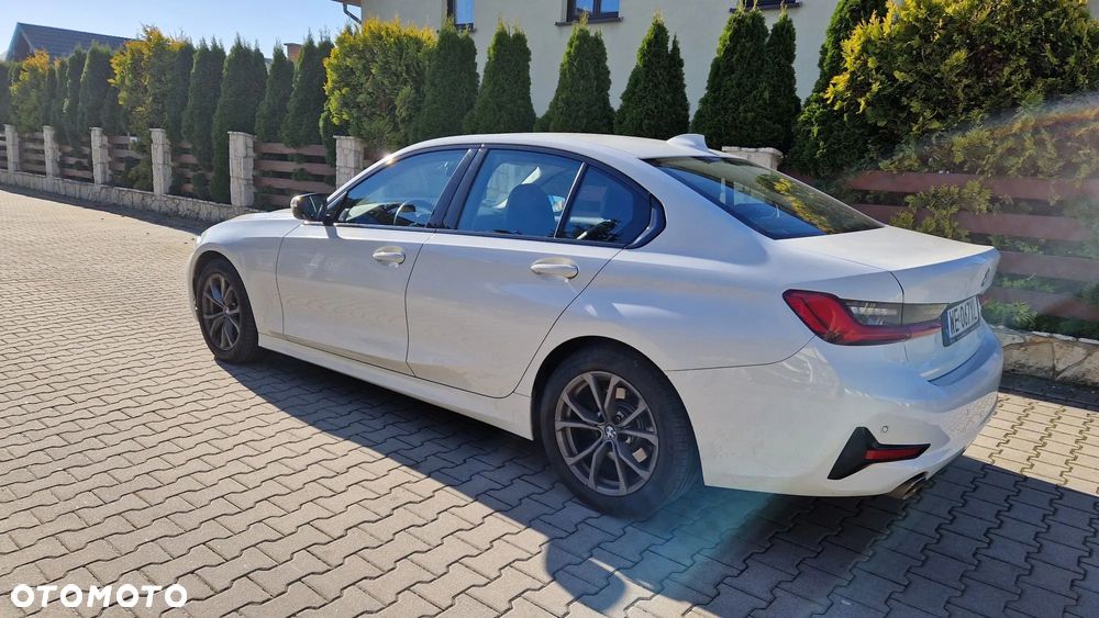 BMW Seria 3 320i GPF Sport Line - 2