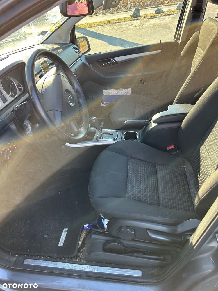 Mercedes-Benz Klasa B 180 CDI DPF Autotronic Special Edition - 9