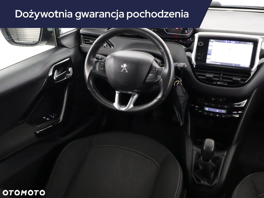 Peugeot 208 - 9