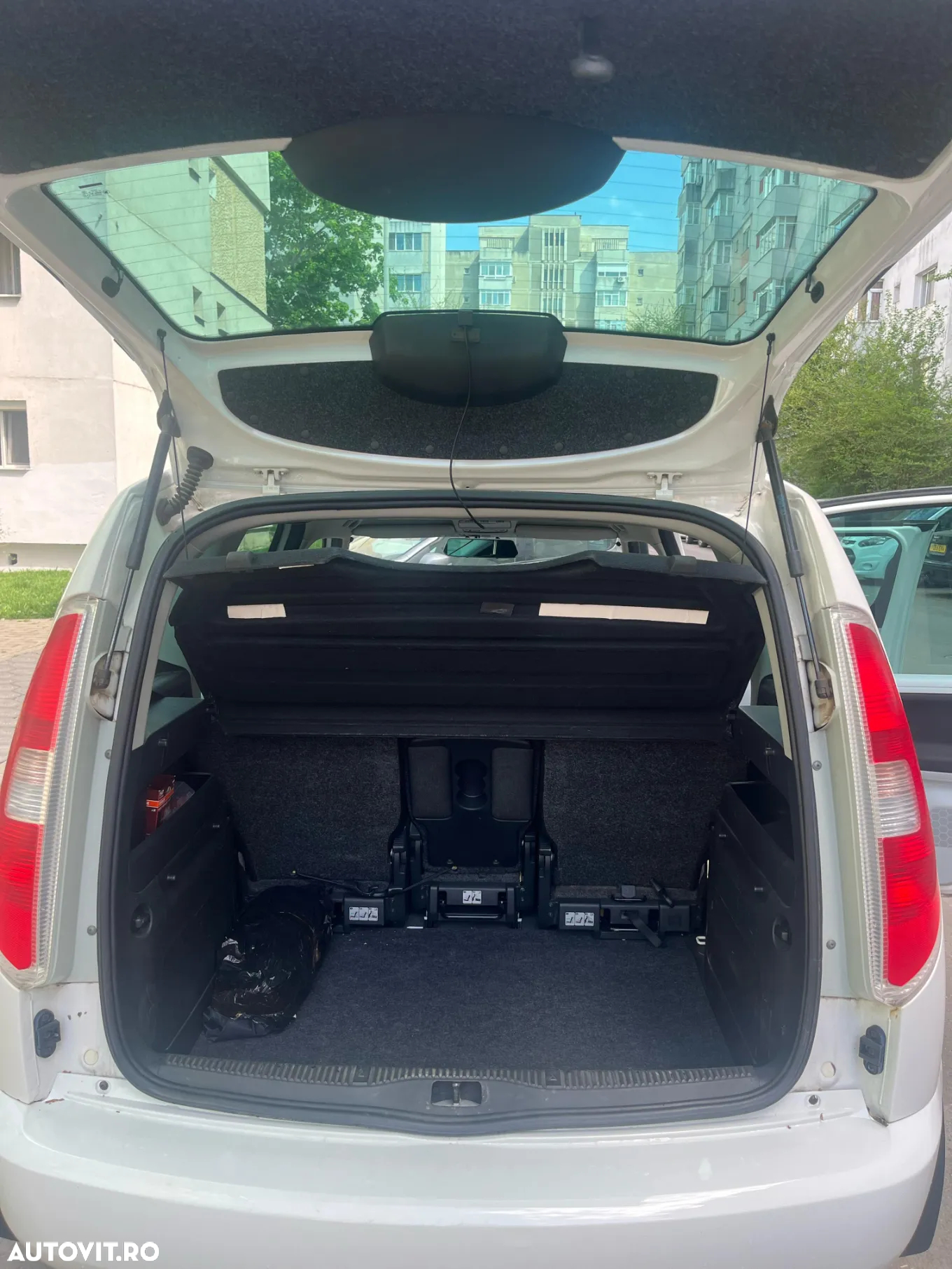 Skoda Roomster 1.2 TSI Ambition - 8