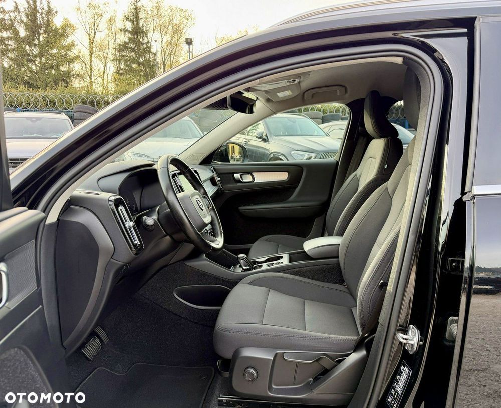 Volvo XC 40 T5 Twin Engine DKG Momentum Pro - 8