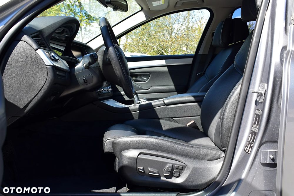 BMW Seria 5 520d xDrive Sport Line - 5