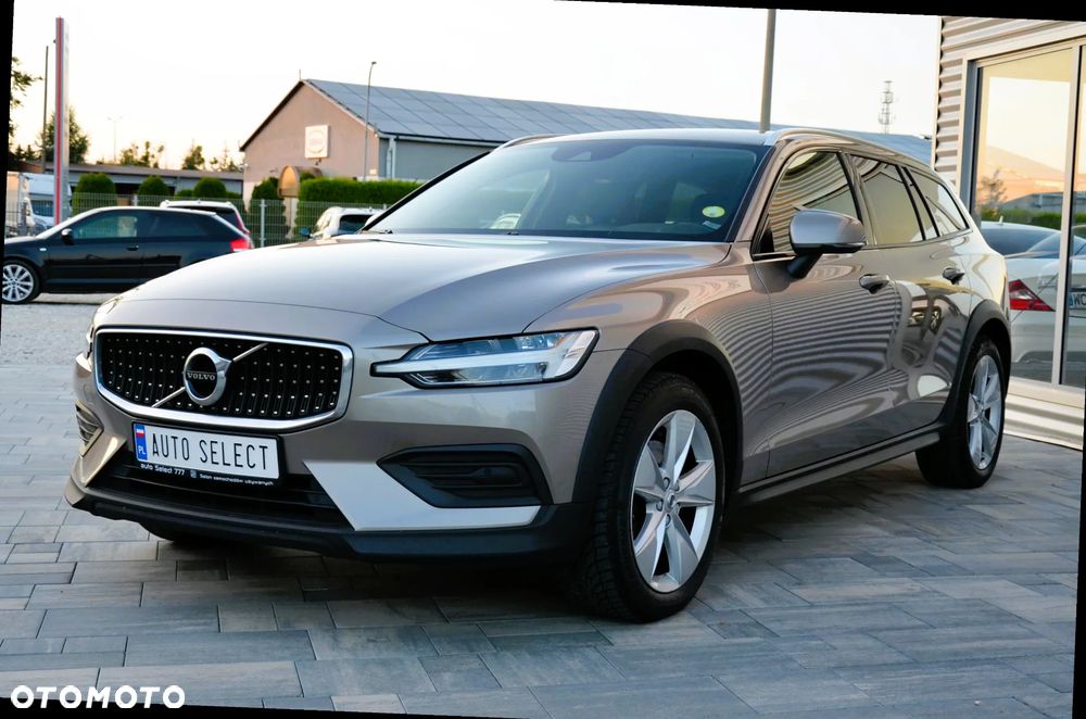 Volvo V60 Cross Country D4 AWD Geartronic Pro - 8