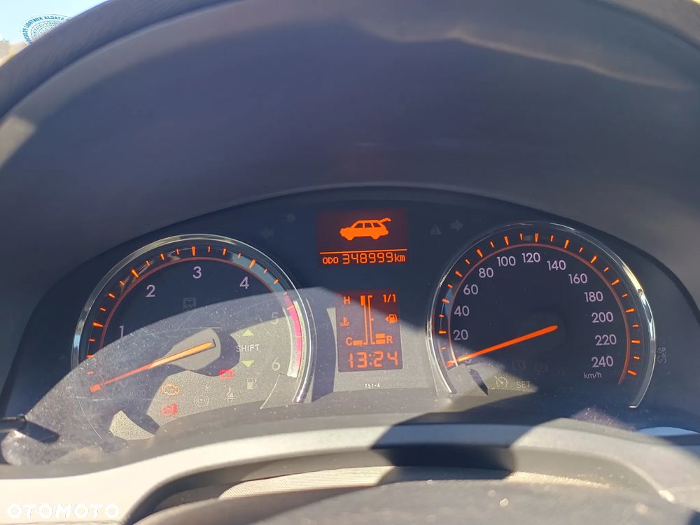 Toyota Avensis - 11