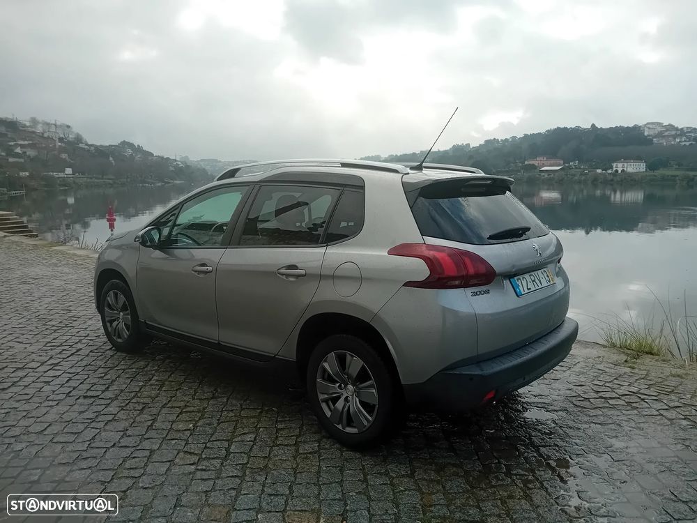 Peugeot 2008 1.6 BlueHDi Style - 8