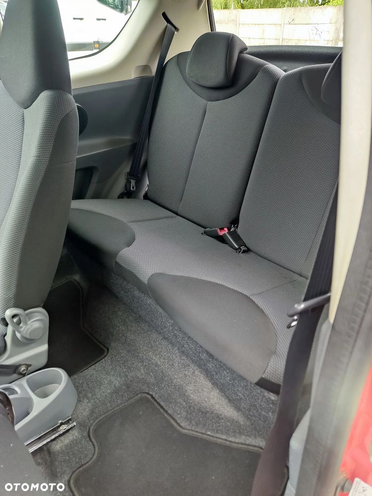 Toyota Aygo Standard - 12