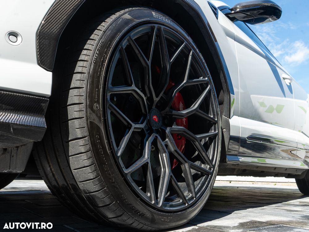 Lamborghini URUS - 21