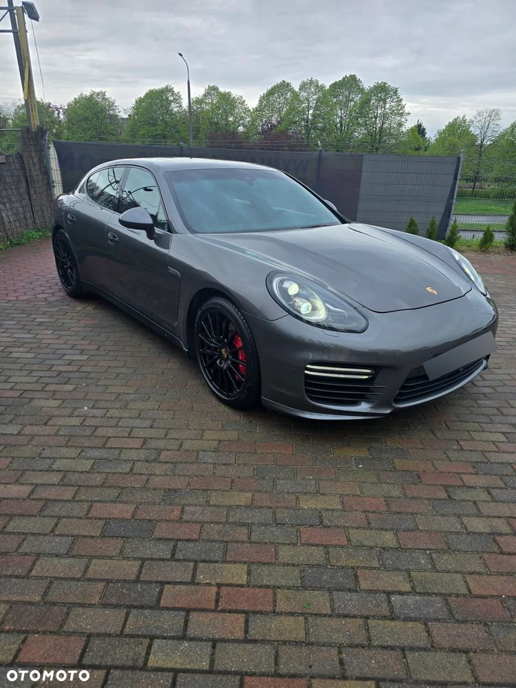 Porsche Panamera GTS - 3