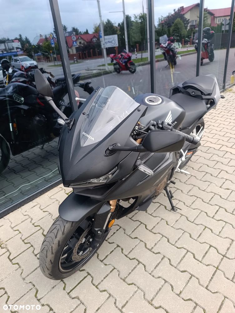 Honda CBR - 18