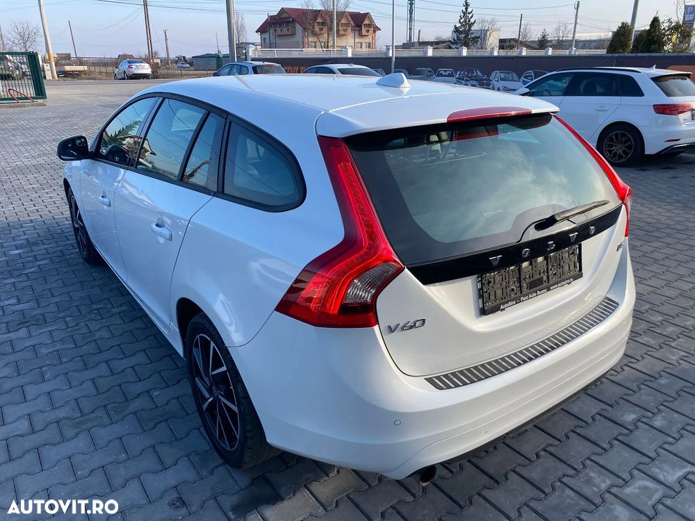 Volvo V60 D3 Kinetic - 5