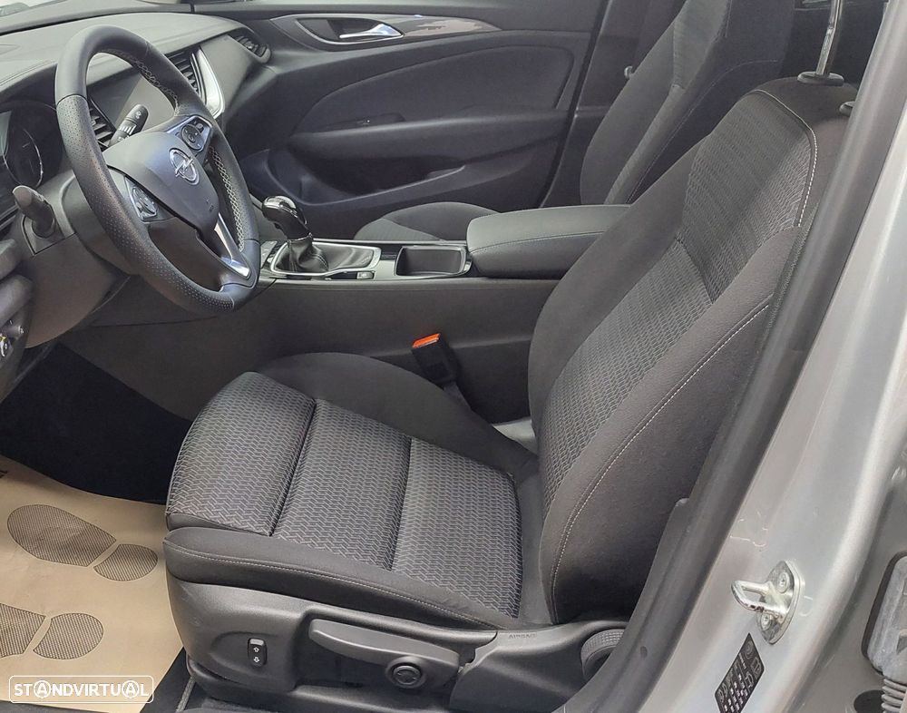 Opel Insignia Grand Sport - 13