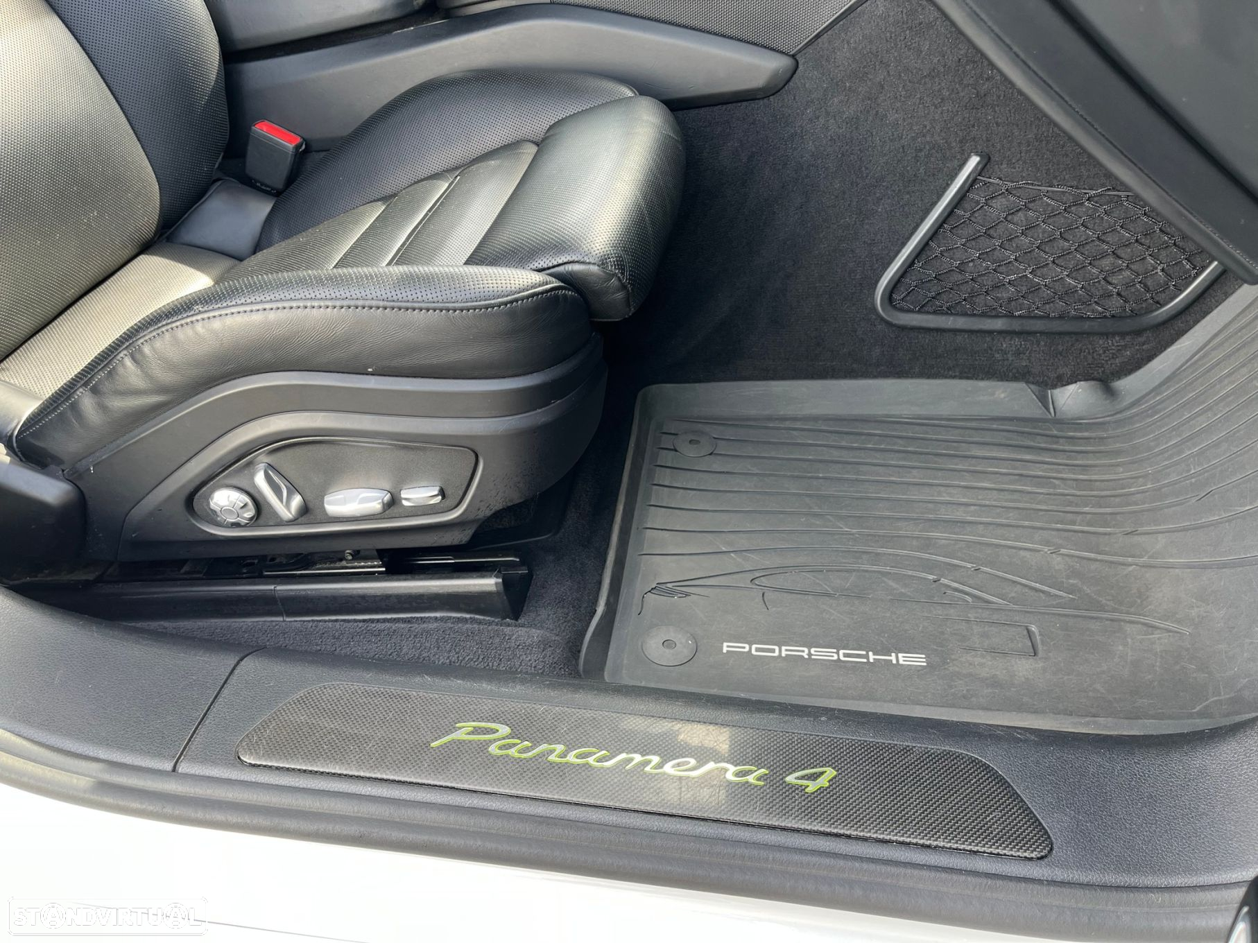 Porsche Panamera Sport Turismo 4 E-Hybrid - 52