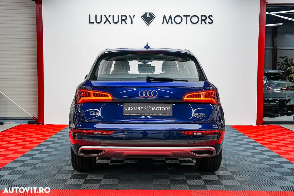 Audi Q5 35 TDI quattro S tronic - 4