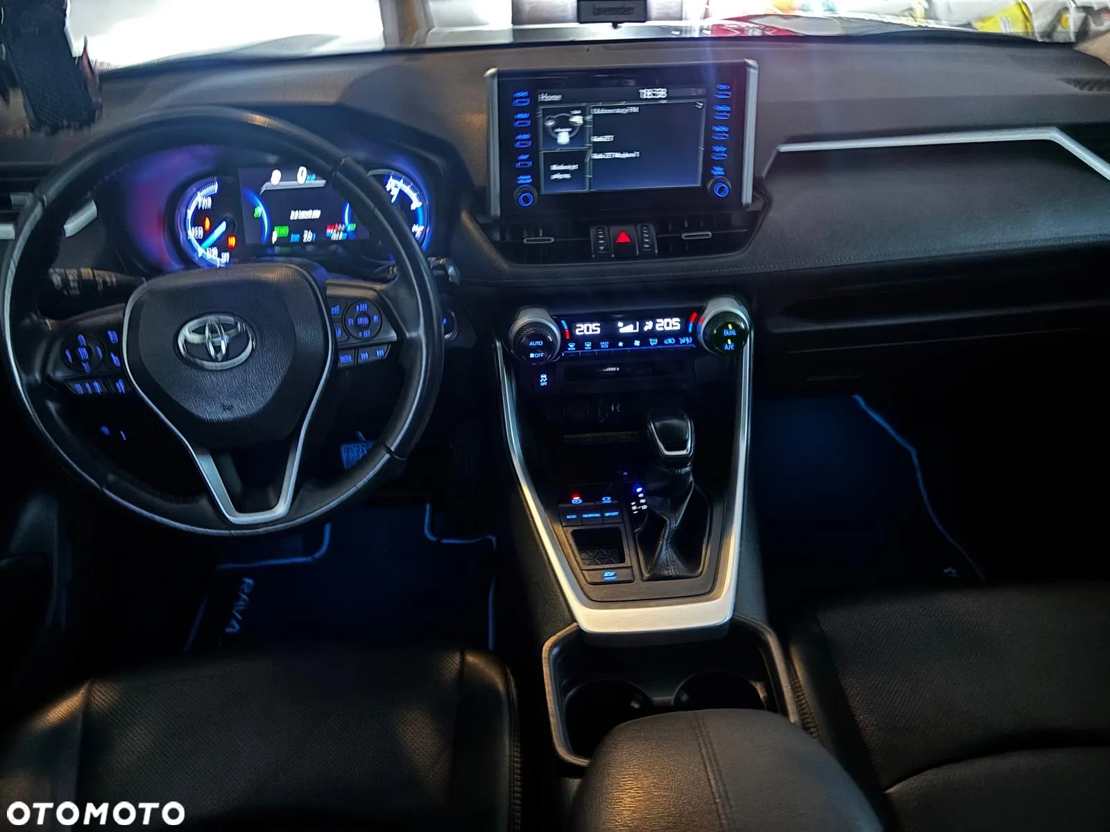 Toyota RAV4 - 13