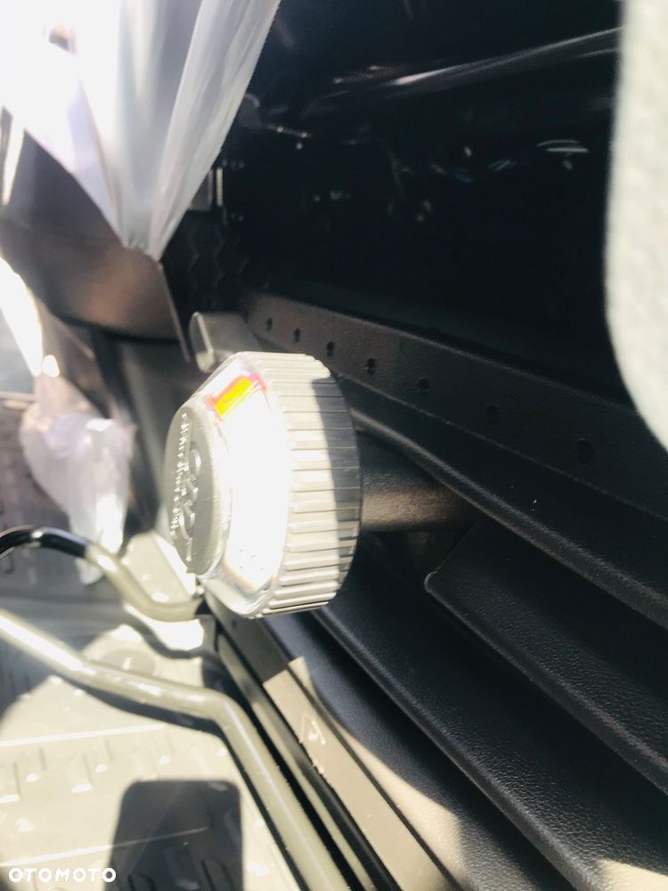 Volkswagen Crafter - 13