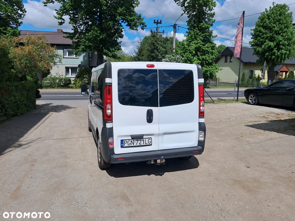 Opel Vivaro - 14