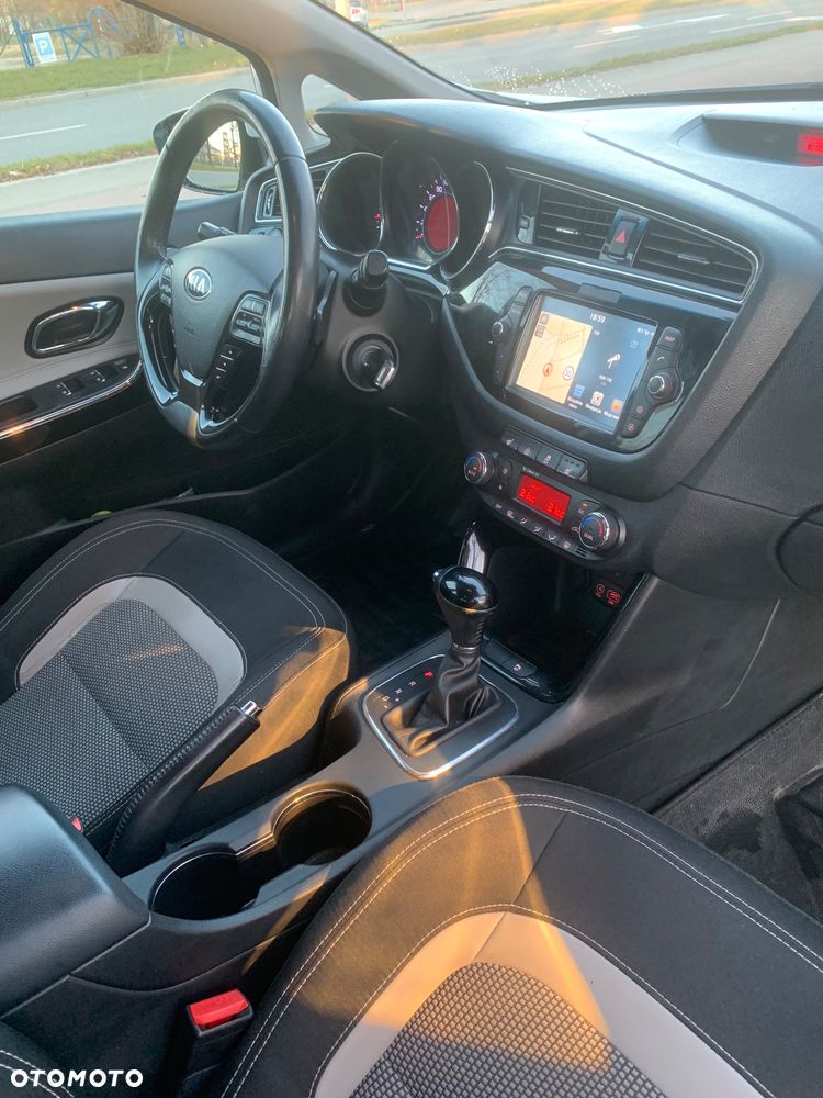 Kia Ceed 1.6 CRDi L Business Line DCT - 5