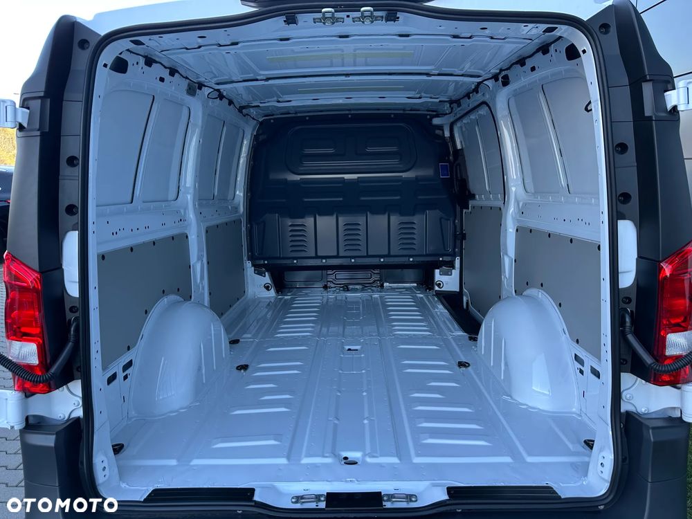 Mercedes-Benz Vito 116 CDI Furgon PRO Długi 3200 mm - 13
