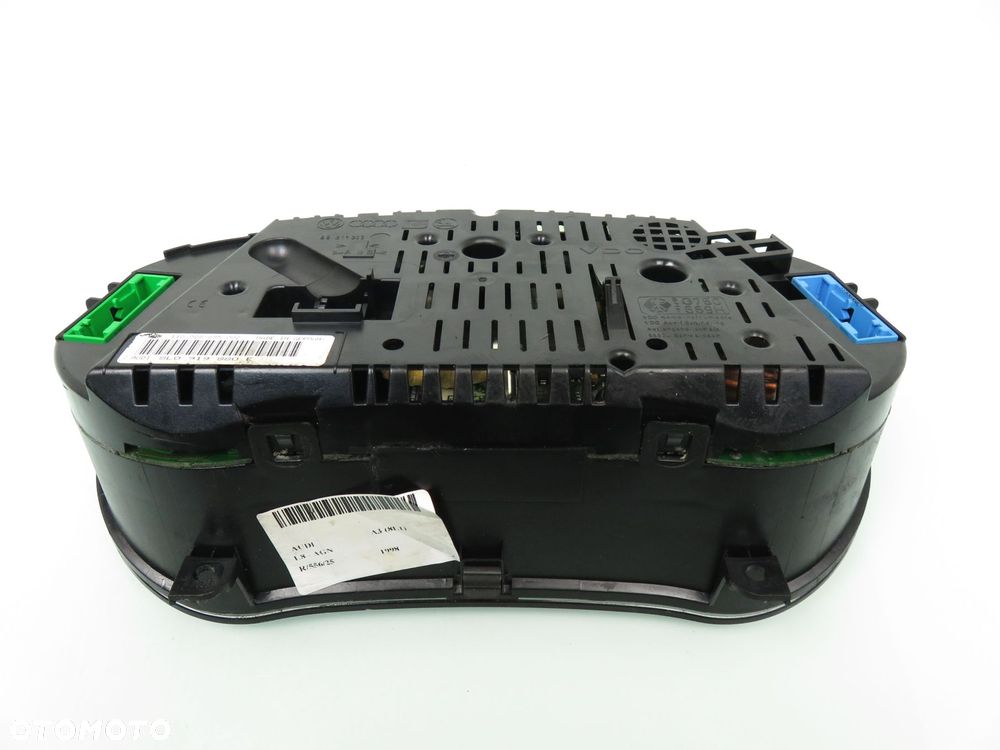LICZNIK AUDI A3 8L 1.8 8L0919880E - 4