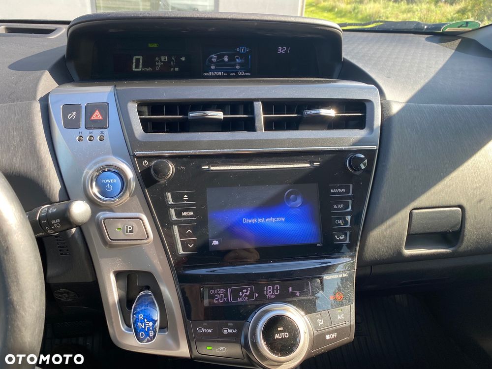 Toyota Prius+ (Hybrid) Comfort - 11