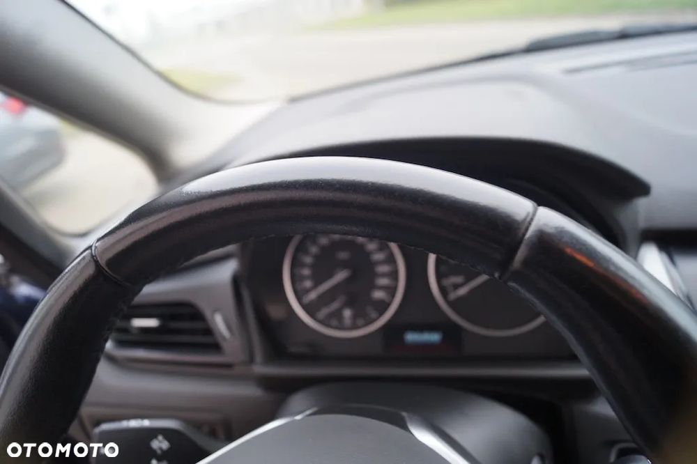 BMW Seria 2 218i Advantage - 32