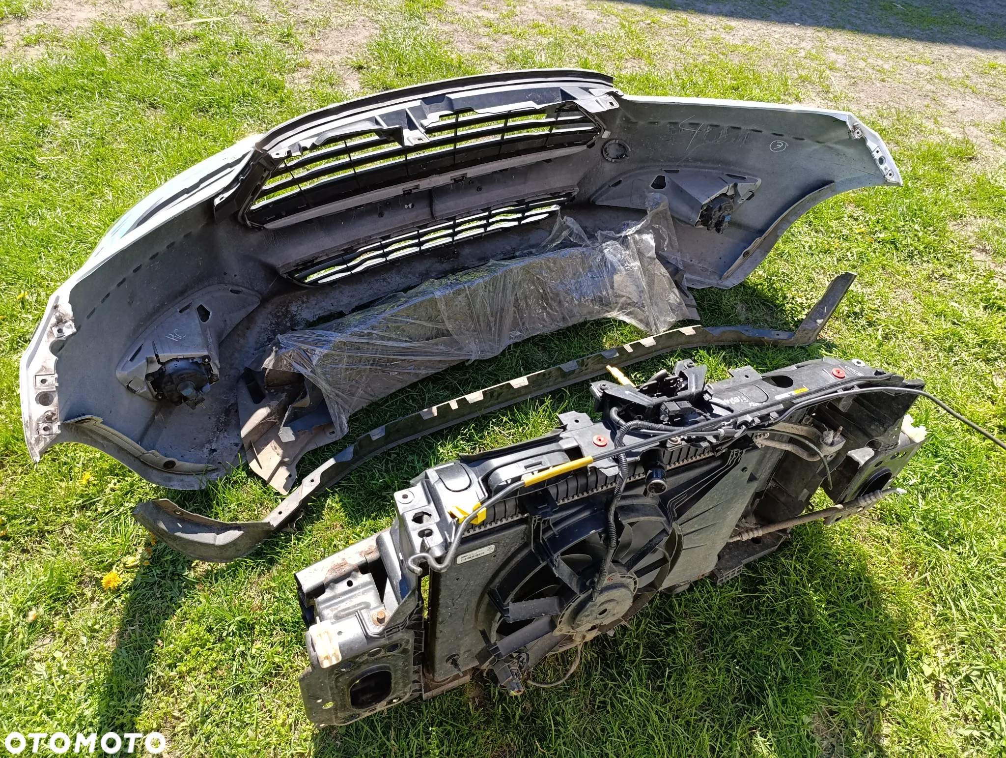 MASKA BŁONIK ZDERZAK PRZÓD FIESTA MK7 LIFT HC - 6