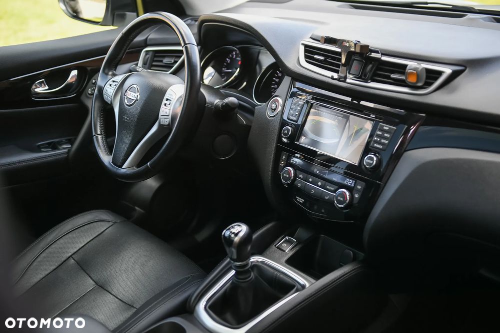 Nissan Qashqai 1.6 DIG-T 360 - 27
