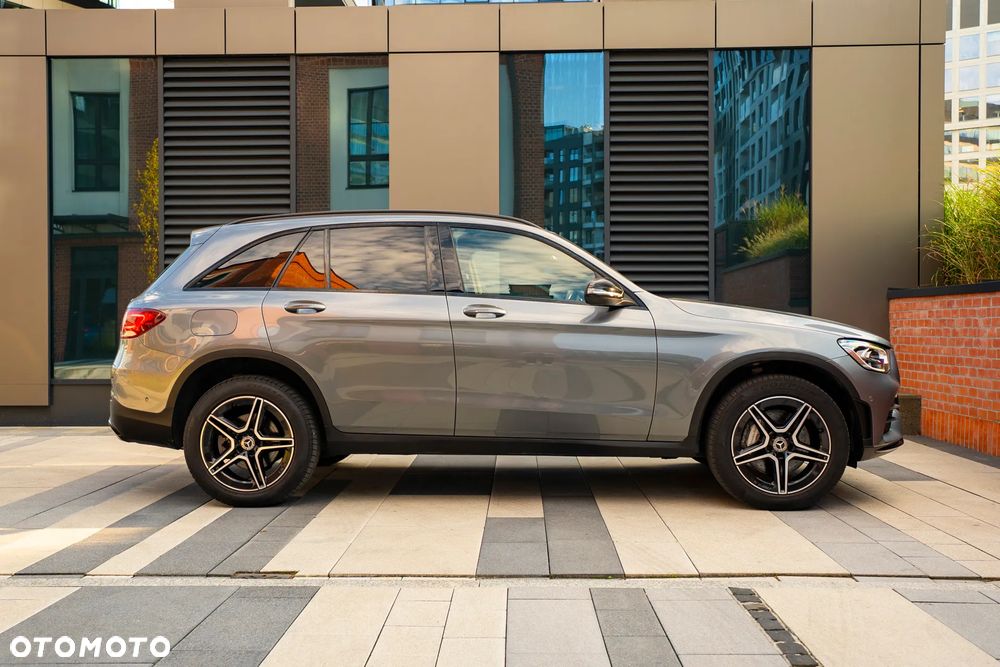 Mercedes-Benz GLC 300 e 4-Matic Business Edition - 34