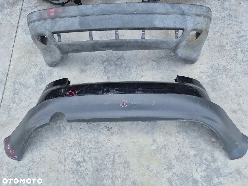 AUDI A4 B6 ZDERZAT TYŁ - 8