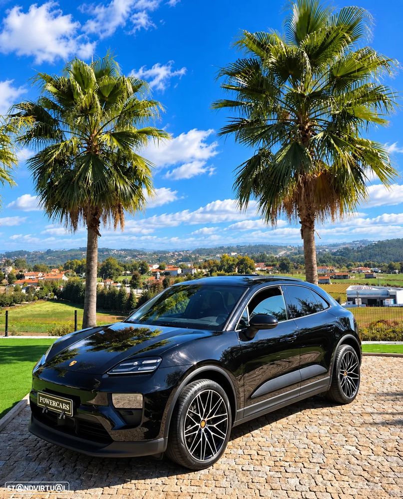 Porsche Macan Electric 4 — photo 5