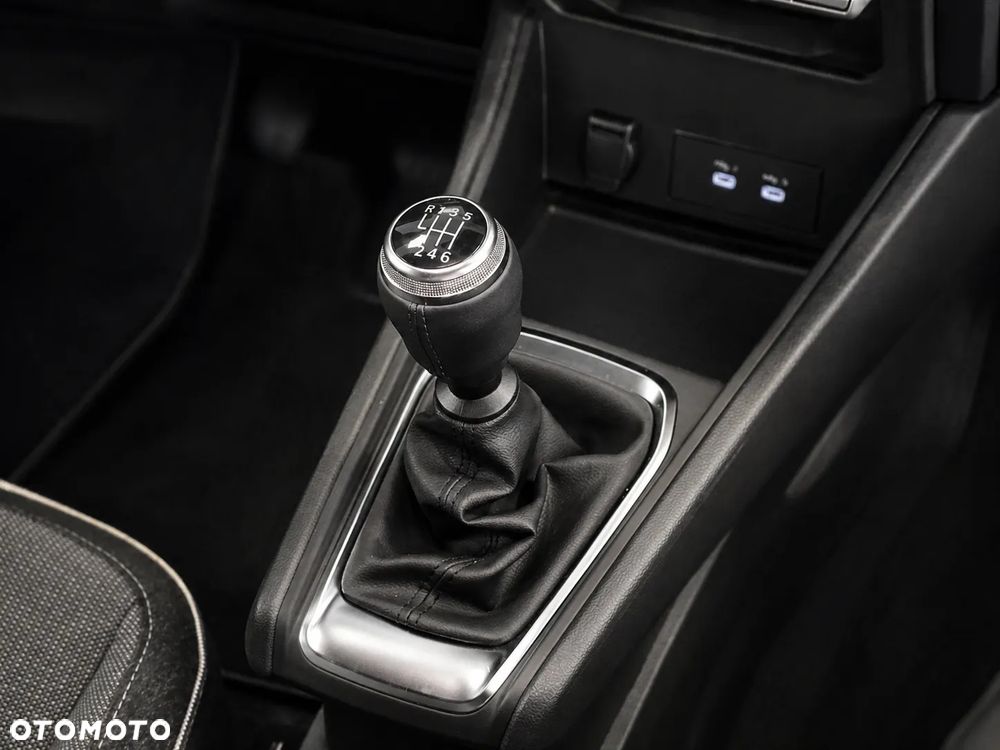 Renault Captur - 22