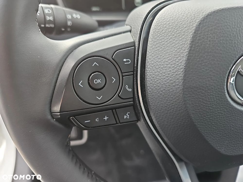 Toyota Corolla 1.8 Hybrid Comfort - 18